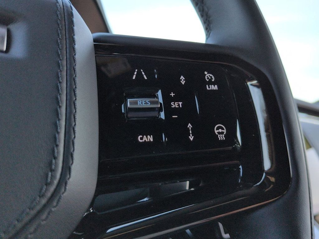 Thumbnail: 2026 Land Rover Range Rover Sport - 16