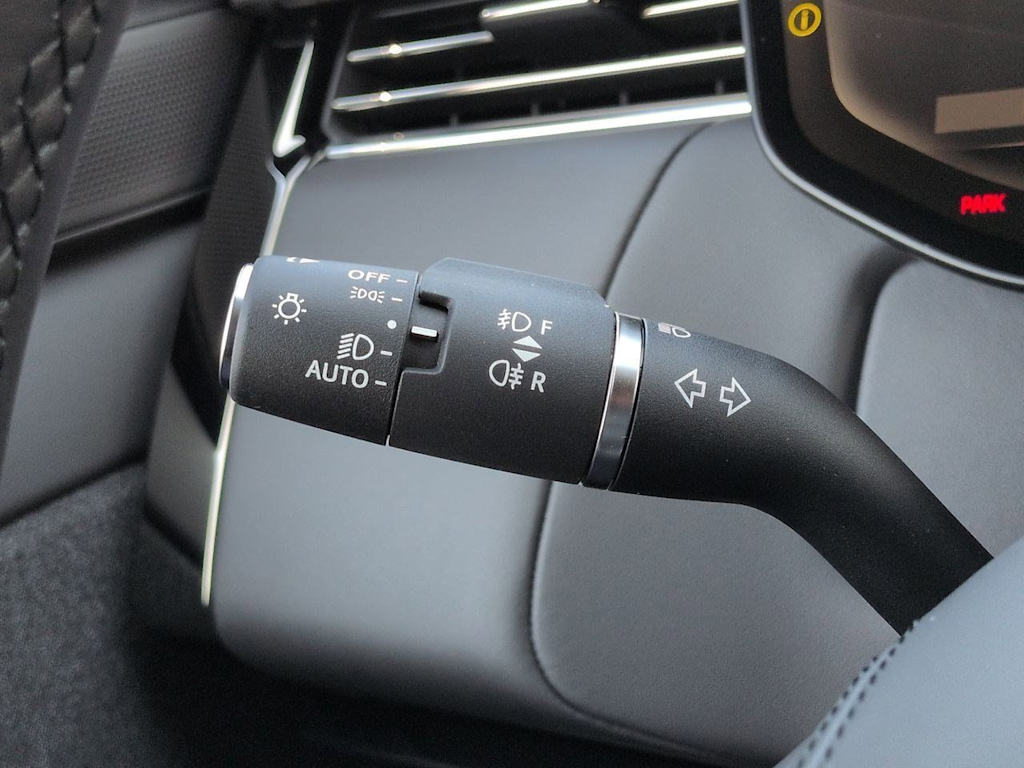 Thumbnail: 2026 Land Rover Range Rover Sport - 29