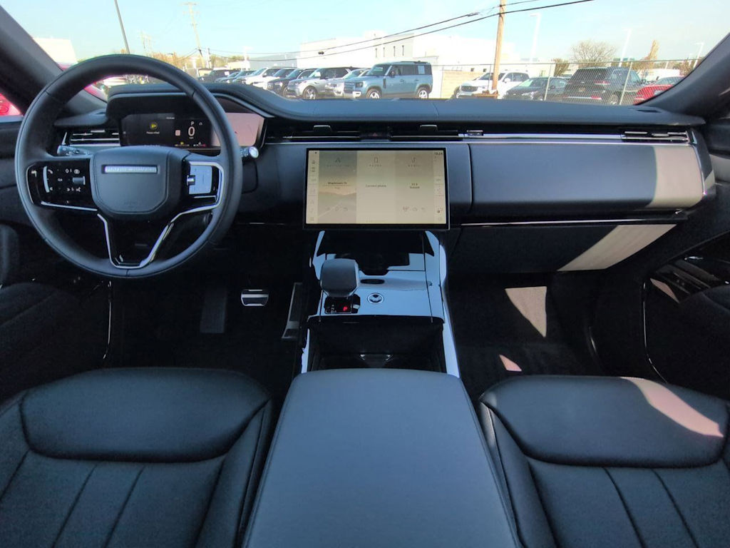 Thumbnail: 2026 Land Rover Range Rover Sport - 10