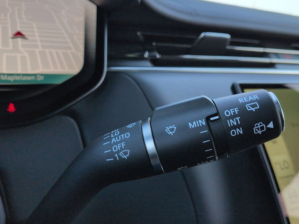 Thumbnail: 2026 Land Rover Range Rover Sport - 15