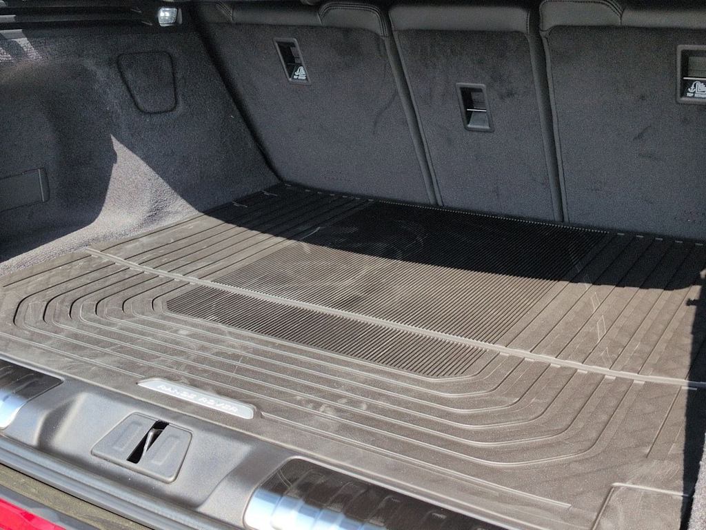 Thumbnail: 2026 Land Rover Range Rover Sport - 36