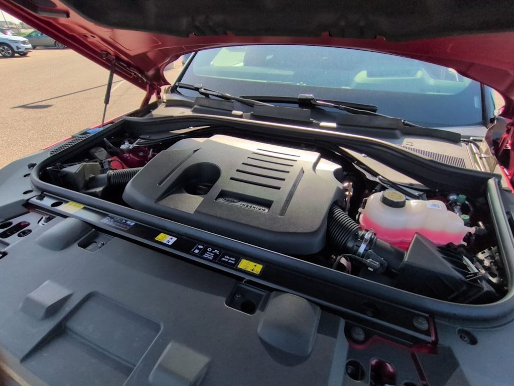 Thumbnail: 2026 Land Rover Range Rover Sport - 9