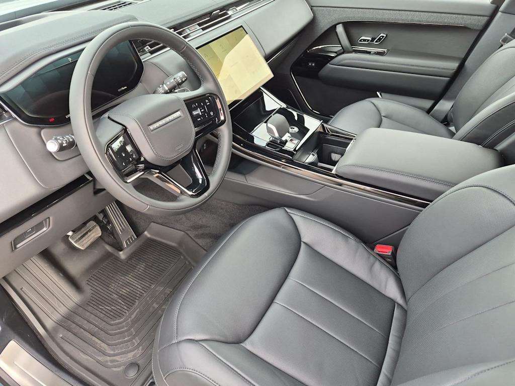 Thumbnail: 2026 Land Rover Range Rover Sport - 11