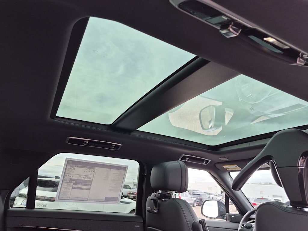 Thumbnail: 2026 Land Rover Range Rover Sport - 29