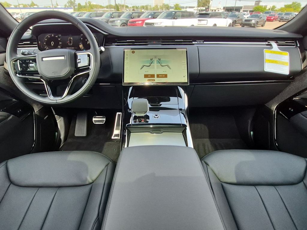 Thumbnail: 2027 Land Rover Range Rover Sport - 10