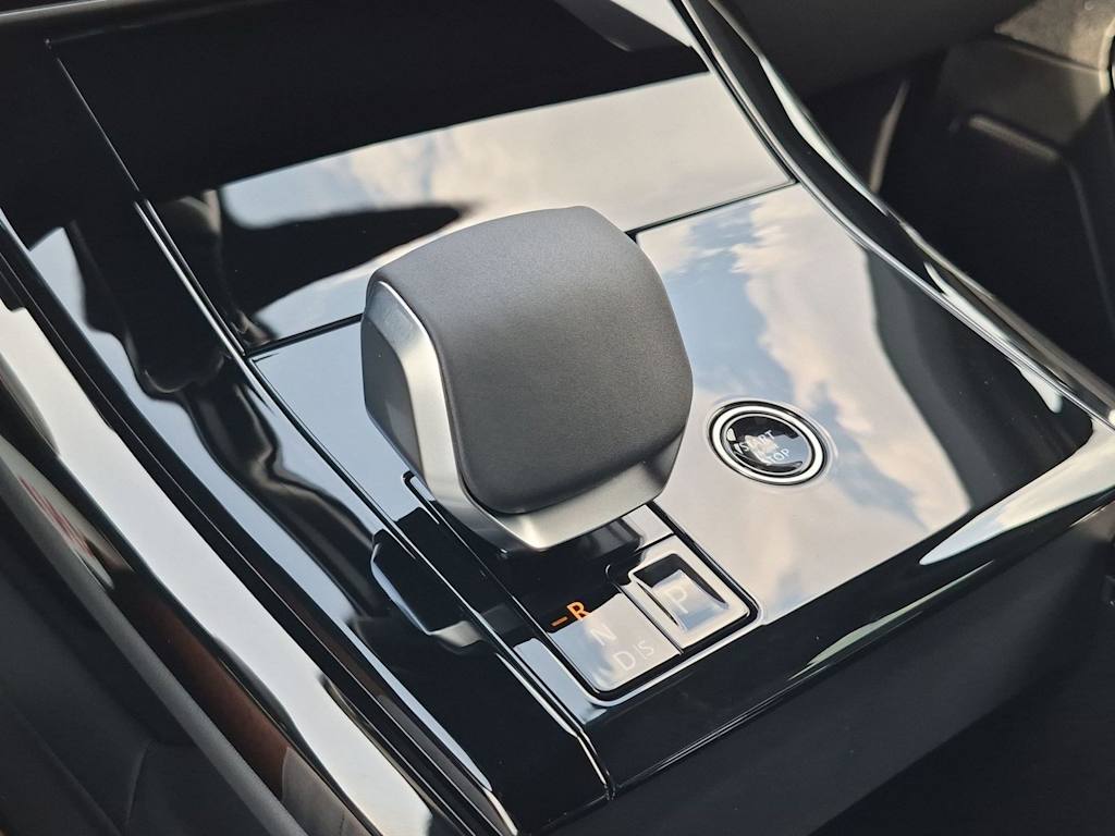 Thumbnail: 2027 Land Rover Range Rover Sport - 16