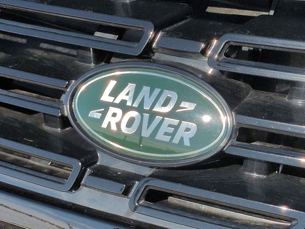 Thumbnail: 2026 Land Rover Range Rover Sport - 21