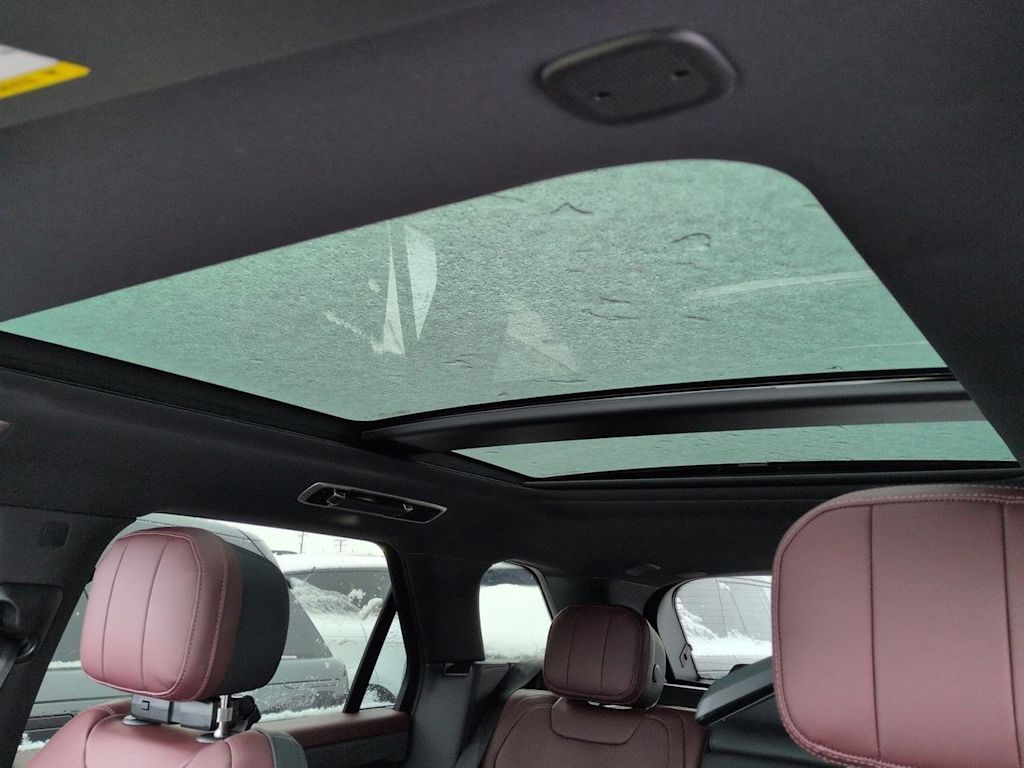 Thumbnail: 2026 Land Rover Range Rover Sport - 26