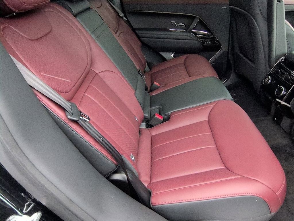 Thumbnail: 2026 Land Rover Range Rover Sport - 27