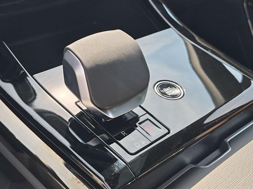 Thumbnail: 2027 Land Rover Range Rover Sport - 11