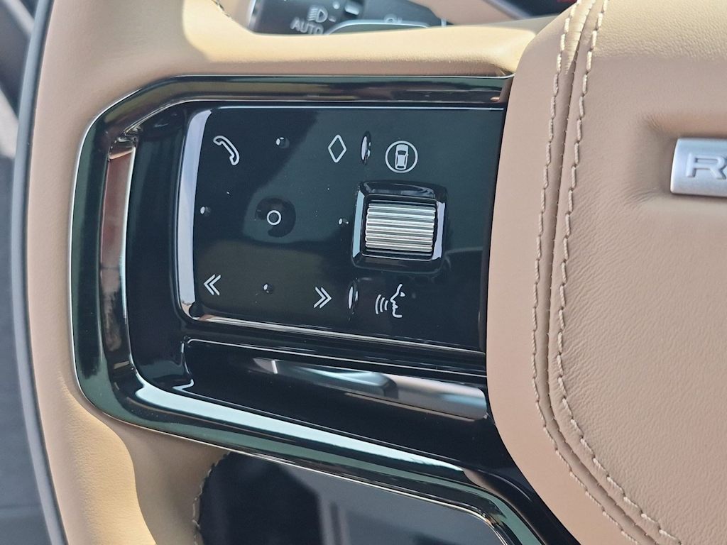 Thumbnail: 2027 Land Rover Range Rover Sport - 21