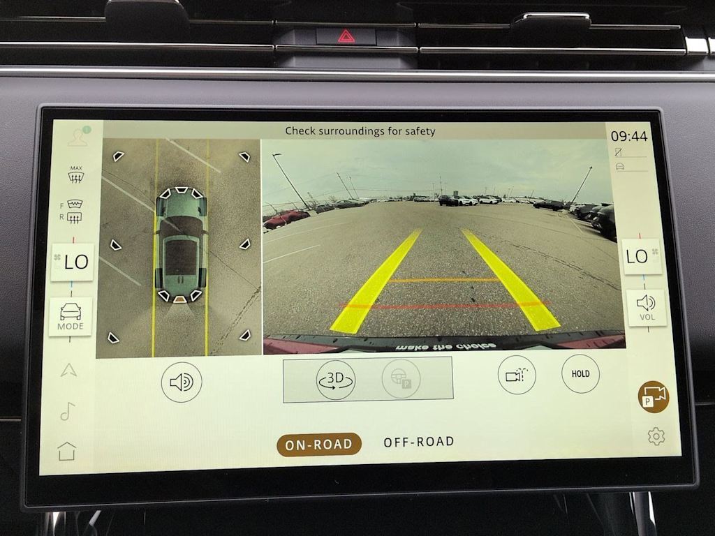 Thumbnail: 2026 Land Rover Range Rover Sport - 36