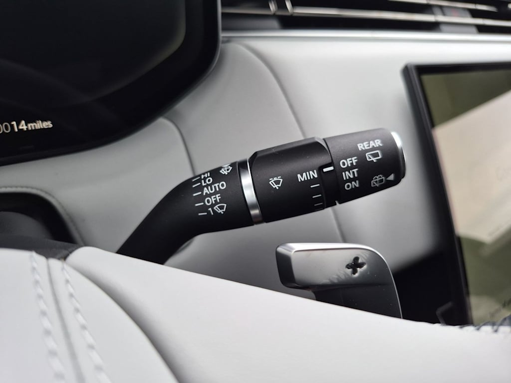 Thumbnail: 2027 Land Rover Range Rover Sport - 16