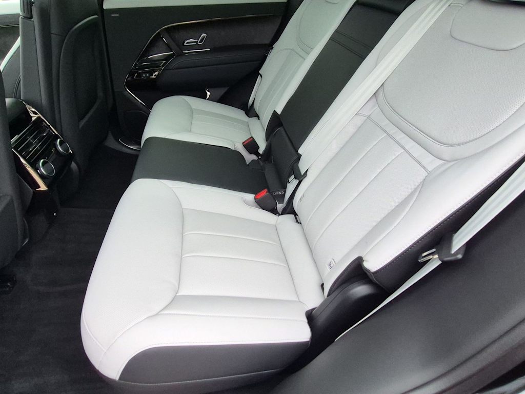 Thumbnail: 2027 Land Rover Range Rover Sport - 27