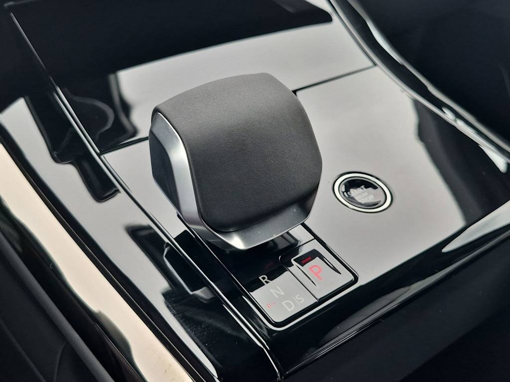 Thumbnail: 2027 Land Rover Range Rover Sport - 36