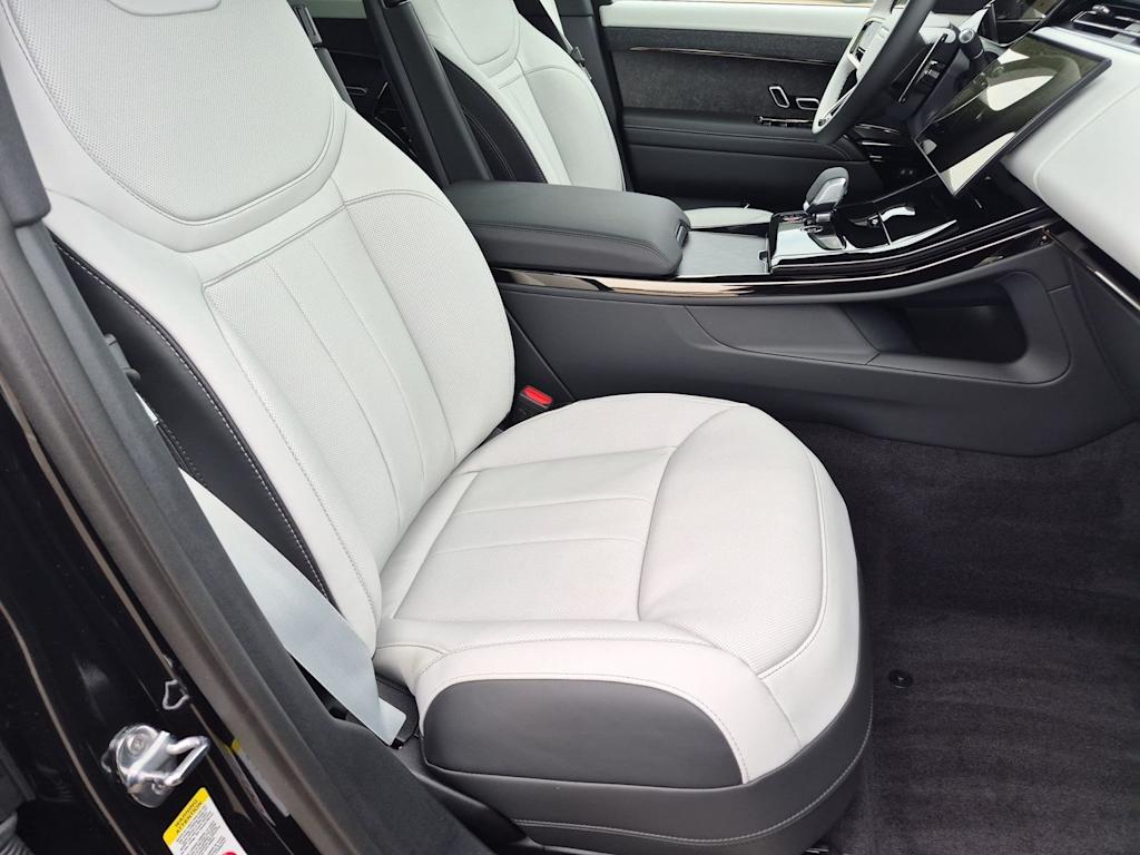 Thumbnail: 2027 Land Rover Range Rover Sport - 12