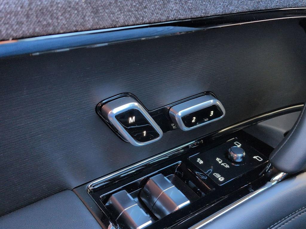 Thumbnail: 2026 Land Rover Range Rover Sport - 24