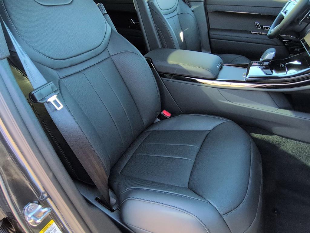 Thumbnail: 2026 Land Rover Range Rover Sport - 12