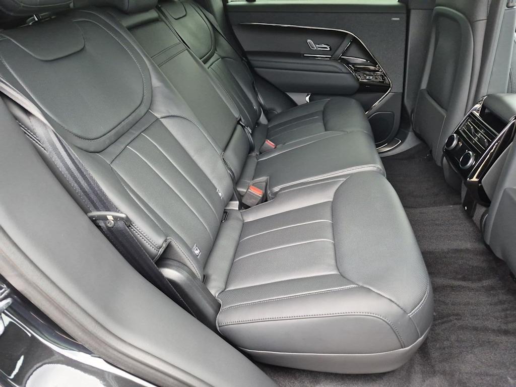 Thumbnail: 2026 Land Rover Range Rover Sport - 29