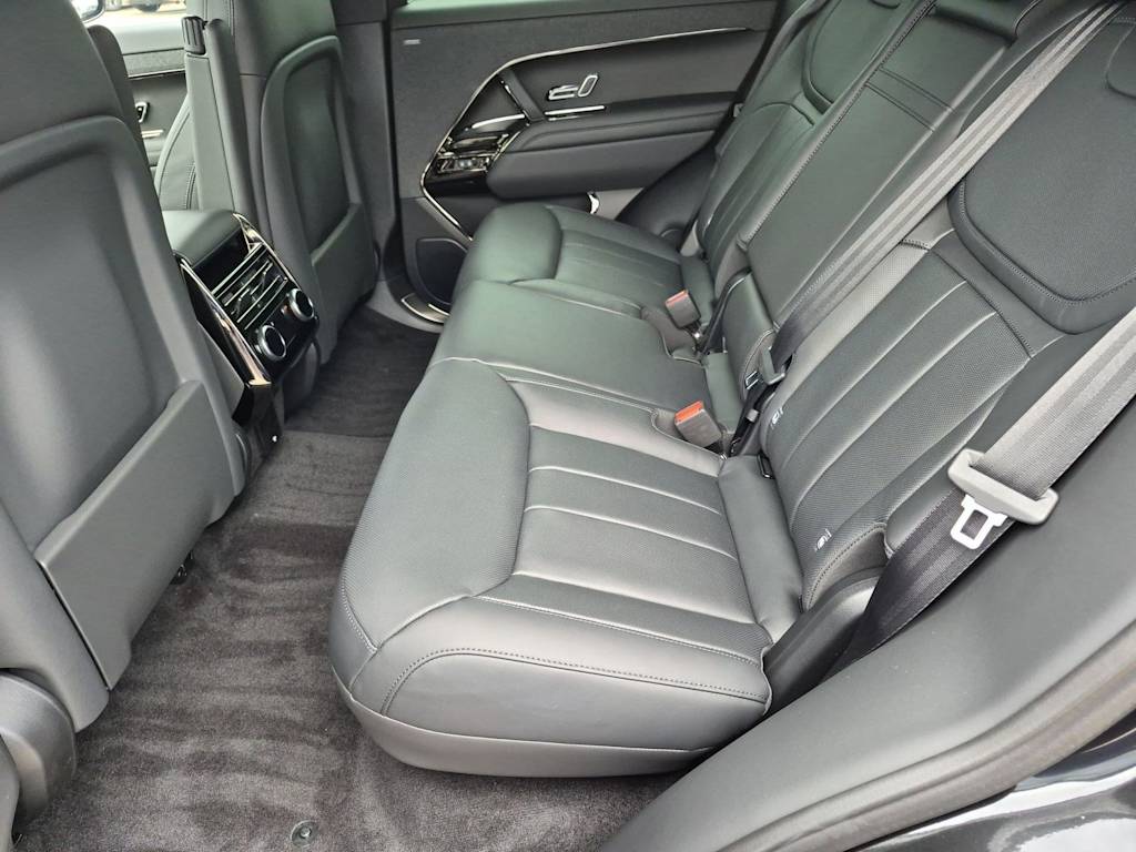 Thumbnail: 2026 Land Rover Range Rover Sport - 28