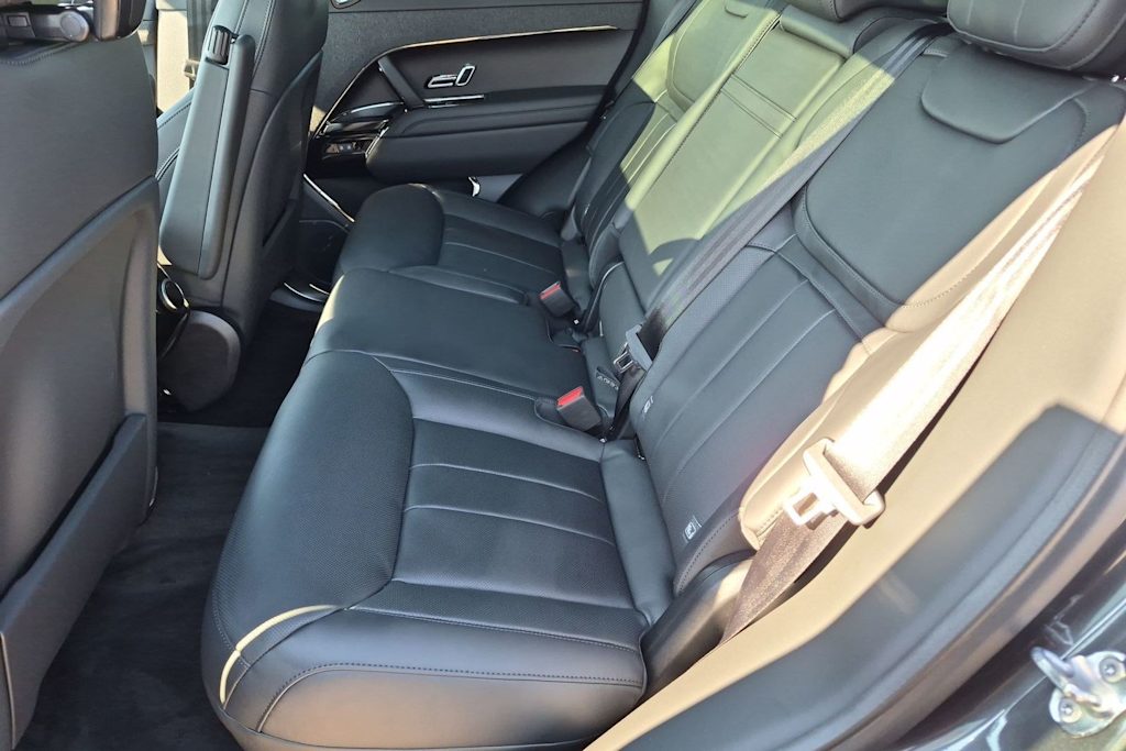 Thumbnail: 2026 Land Rover Range Rover Sport - 28