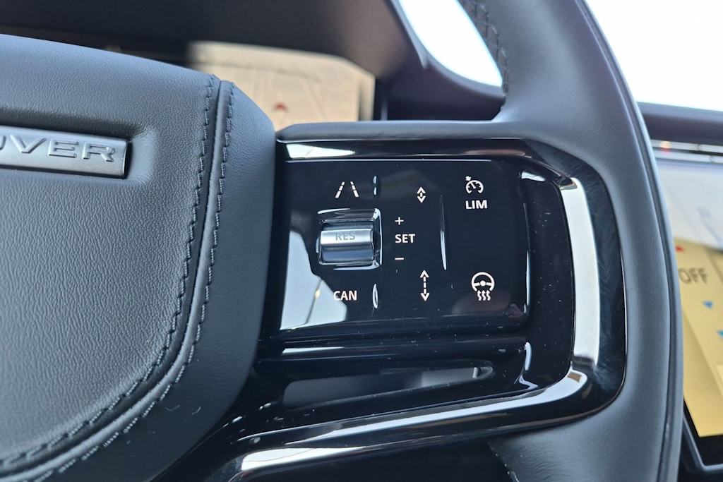 Thumbnail: 2026 Land Rover Range Rover Sport - 31