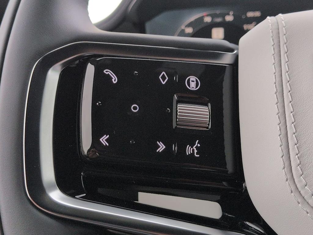 Thumbnail: 2026 Land Rover Range Rover Sport - 29