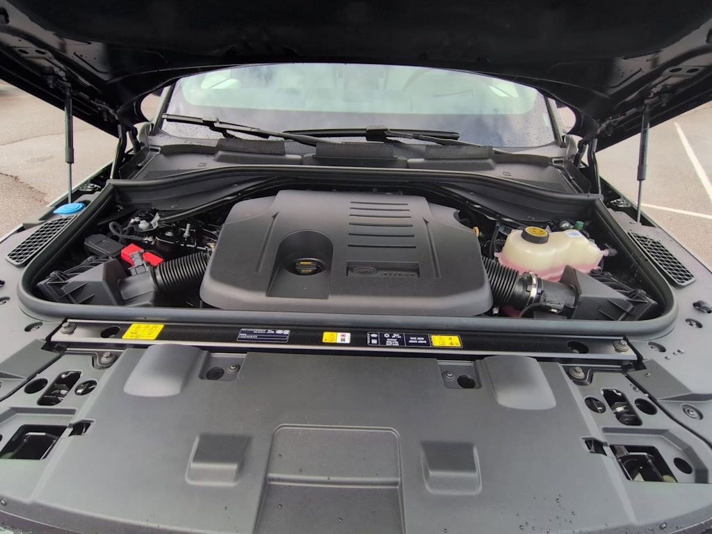 Thumbnail: 2026 Land Rover Range Rover Sport - 9