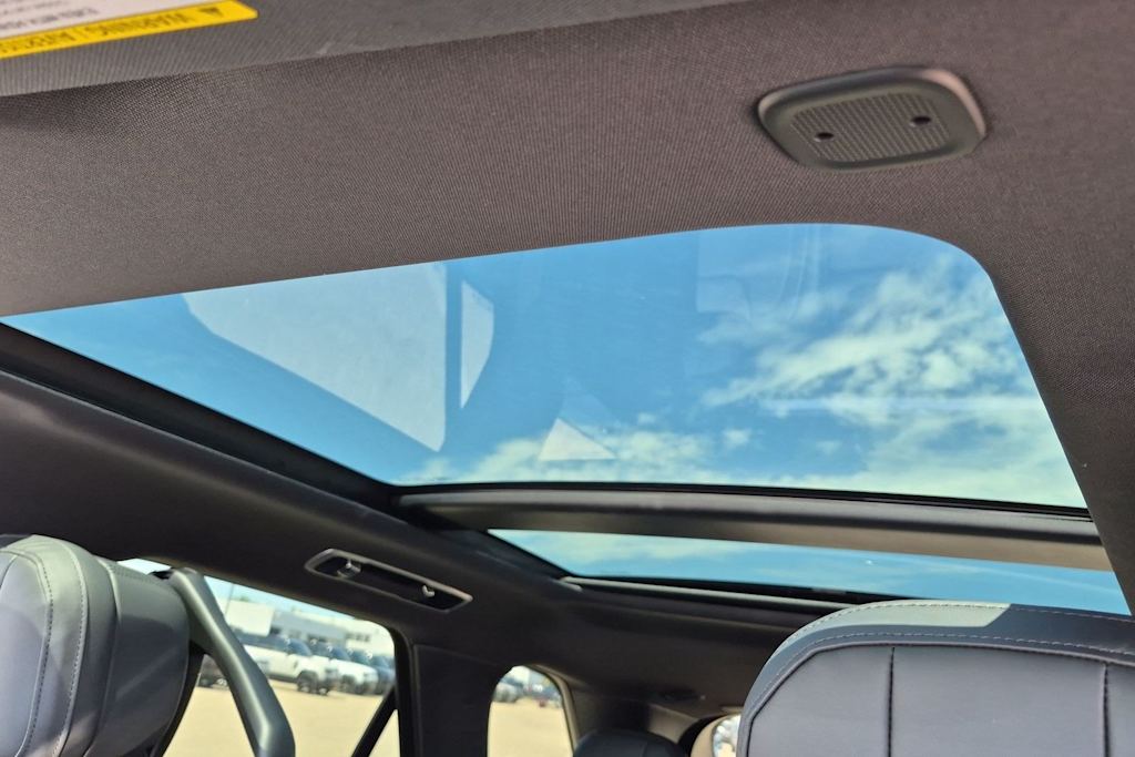 Thumbnail: 2026 Land Rover Range Rover Sport - 27