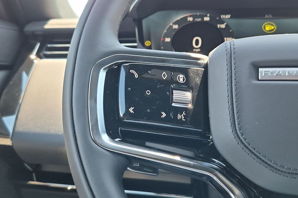 Thumbnail: 2026 Land Rover Range Rover Sport - 29