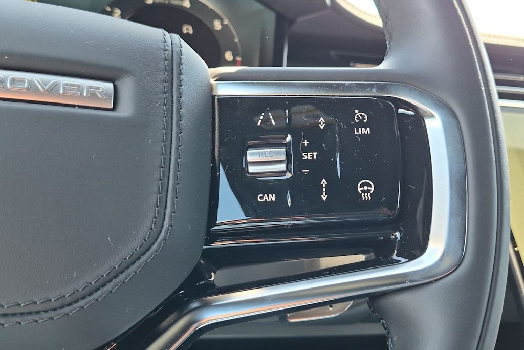 Thumbnail: 2026 Land Rover Range Rover Sport - 30