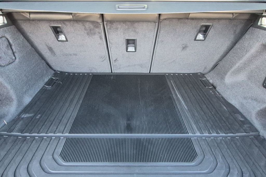Thumbnail: 2026 Land Rover Range Rover Sport - 18