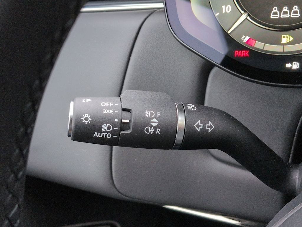 Thumbnail: 2026 Land Rover Range Rover Sport - 33