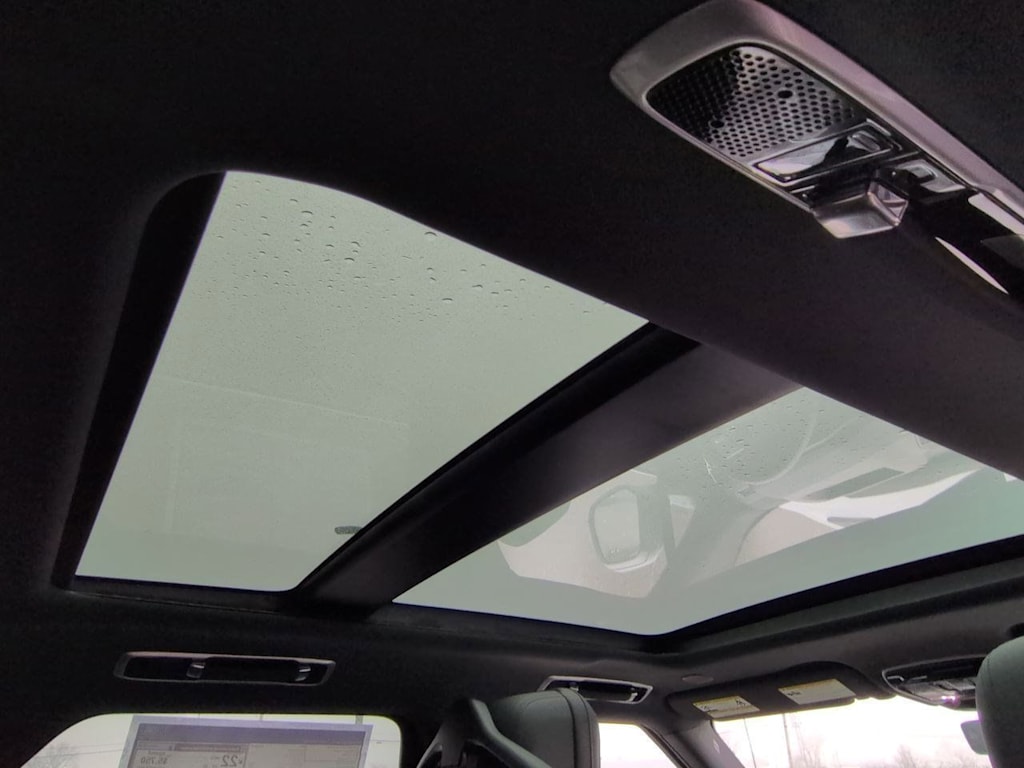 Thumbnail: 2026 Land Rover Range Rover Sport - 29