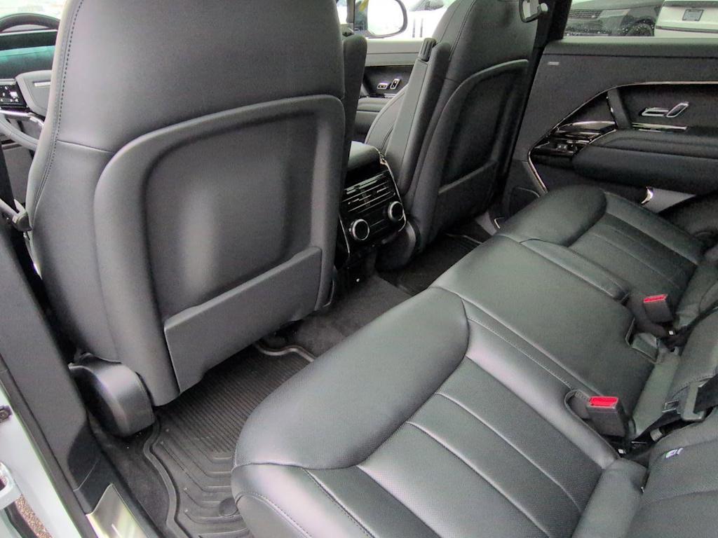 Thumbnail: 2026 Land Rover Range Rover Sport - 13