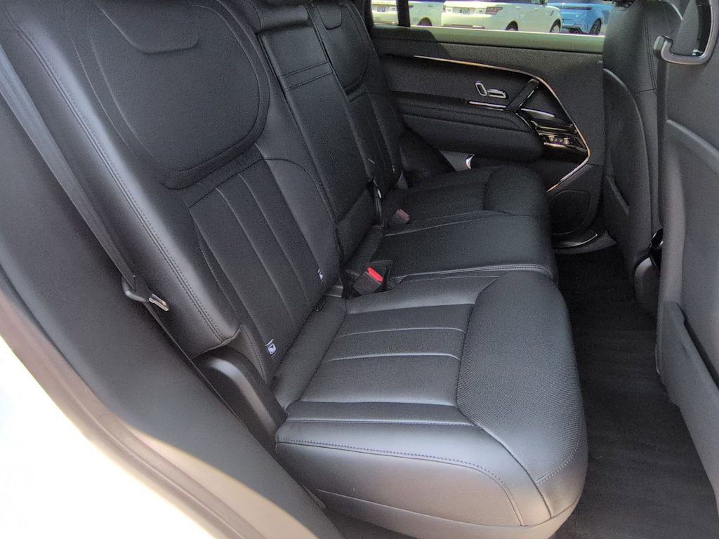 Thumbnail: 2026 Land Rover Range Rover Sport - 28