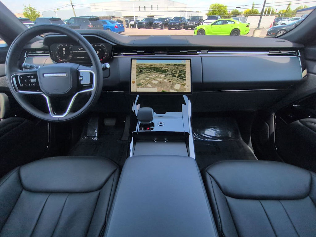 Thumbnail: 2026 Land Rover Range Rover Sport - 9