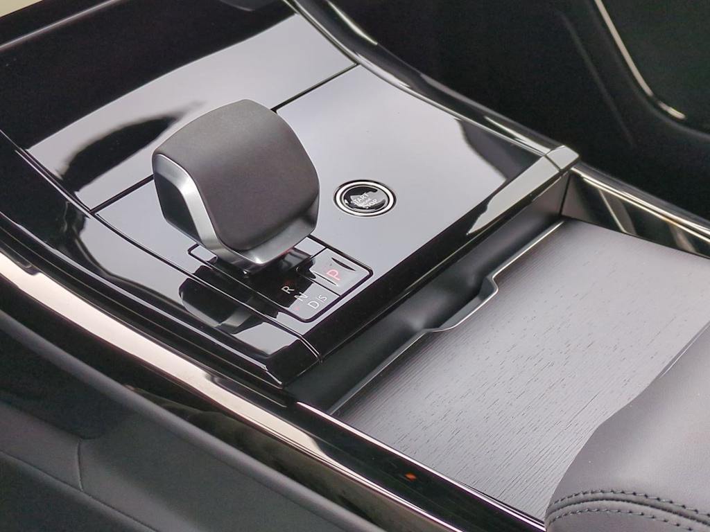 Thumbnail: 2025 Land Rover Range Rover Sport - 36