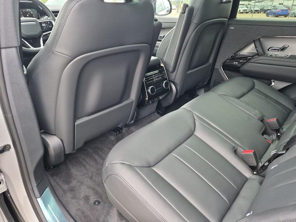 Thumbnail: 2026 Land Rover Range Rover Sport - 13