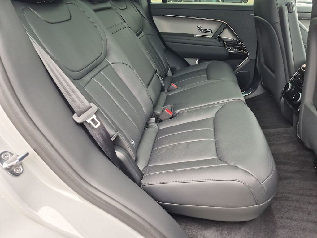 Thumbnail: 2026 Land Rover Range Rover Sport - 27