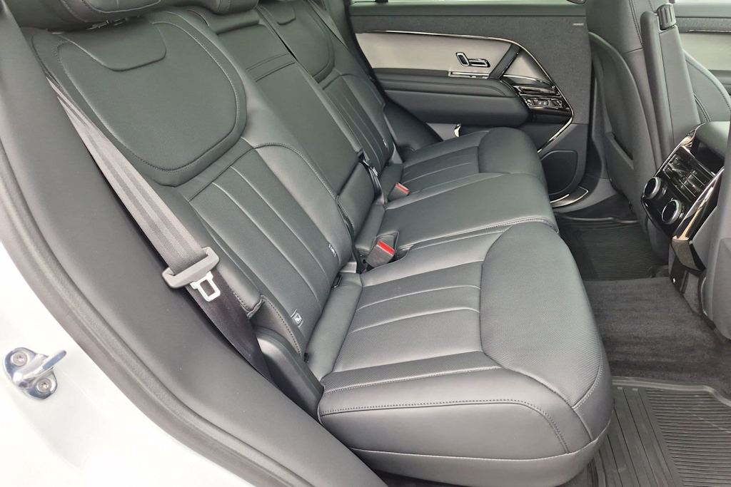 Thumbnail: 2026 Land Rover Range Rover Sport - 28