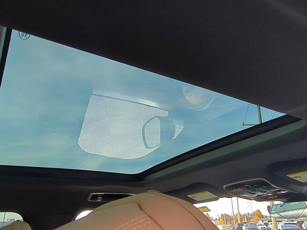 Thumbnail: 2023 Land Rover Range Rover Sport - 28