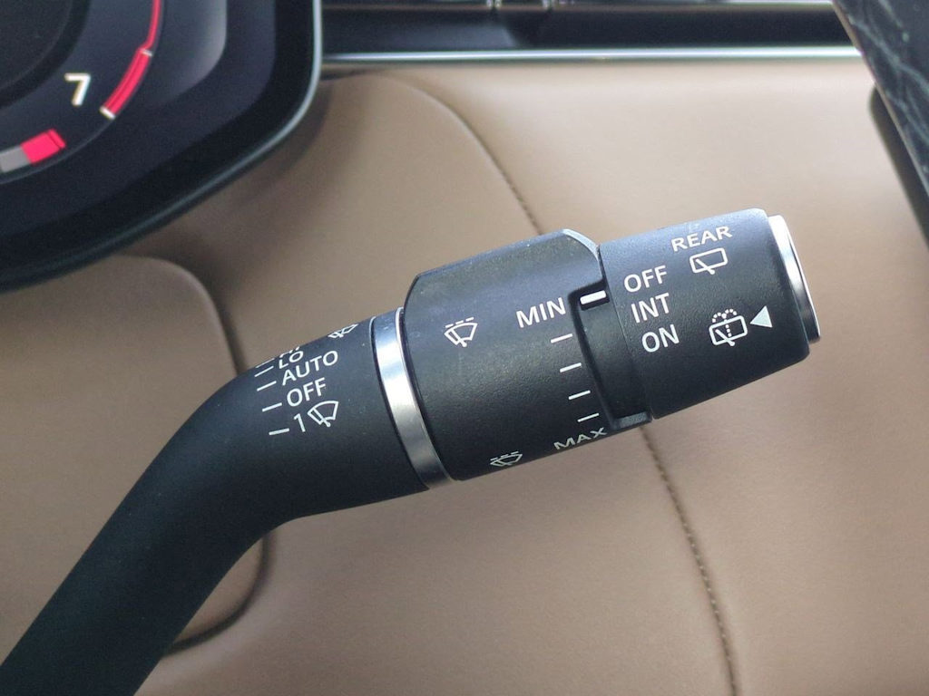 Thumbnail: 2023 Land Rover Range Rover Sport - 32