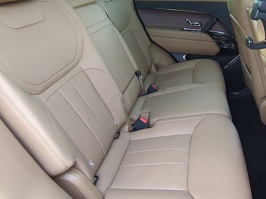 Thumbnail: 2023 Land Rover Range Rover Sport - 11