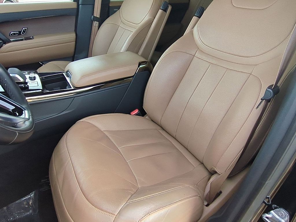 Thumbnail: 2023 Land Rover Range Rover Sport - 10