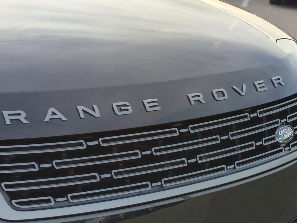 Thumbnail: 2023 Land Rover Range Rover Sport - 24