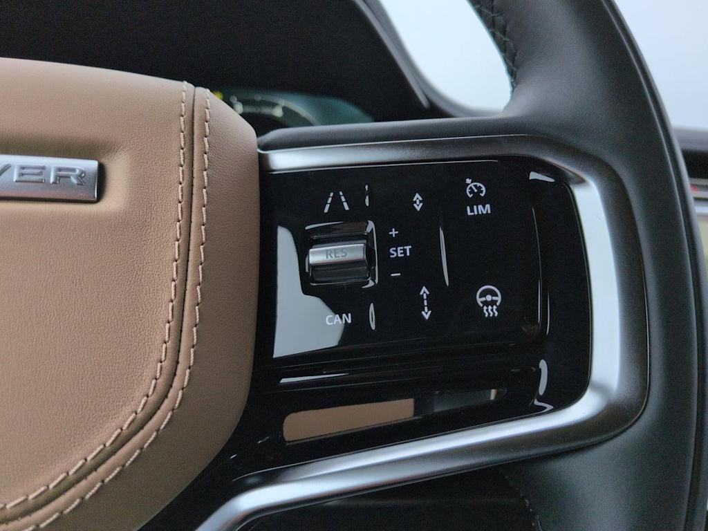 Thumbnail: 2026 Land Rover Range Rover Sport - 31