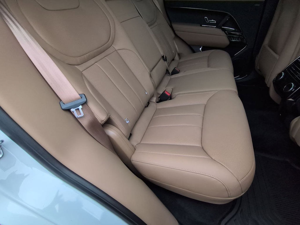 Thumbnail: 2026 Land Rover Range Rover Sport - 28