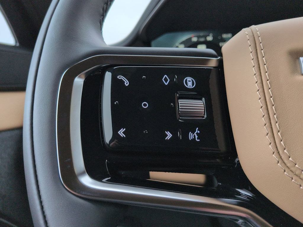 Thumbnail: 2026 Land Rover Range Rover Sport - 30