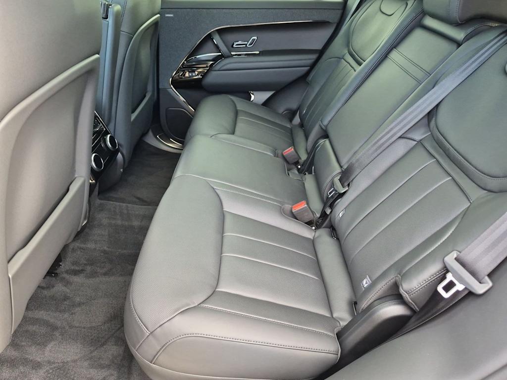 Thumbnail: 2027 Land Rover Range Rover Sport - 26